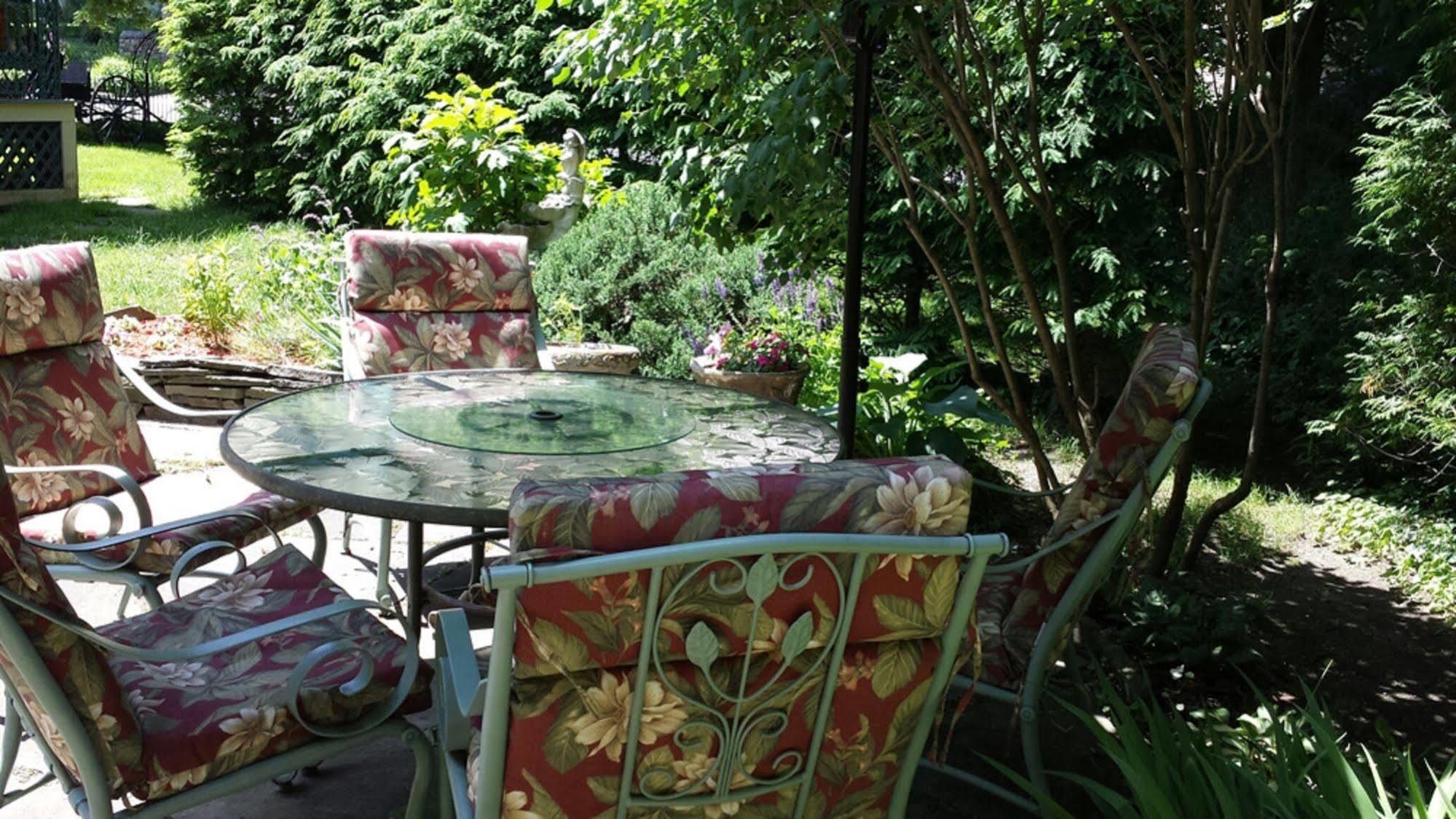 Bellinger Rose Bed & Breakfast Herkimer Ngoại thất bức ảnh